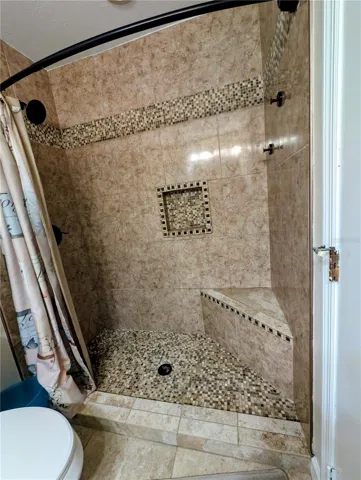 Bath 2 shower
