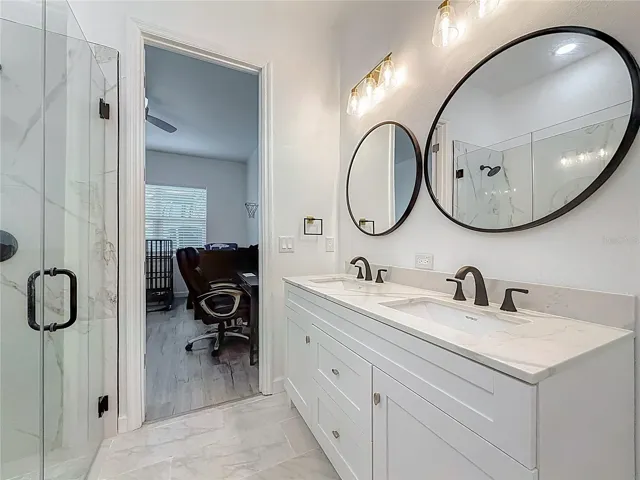 Dual sinks