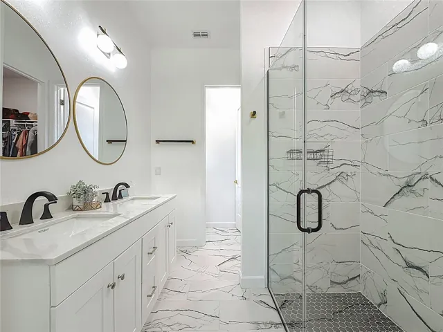 Primary bath