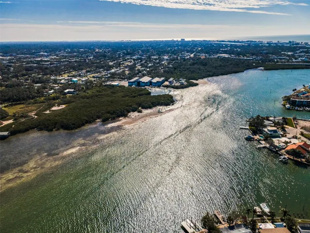 Down the Intracoastal Waterway to the Gulf in minutes!