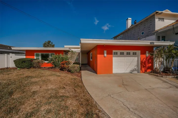 View of the front of the home