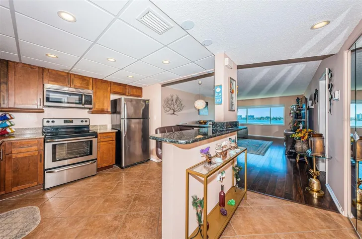 Open kitchen