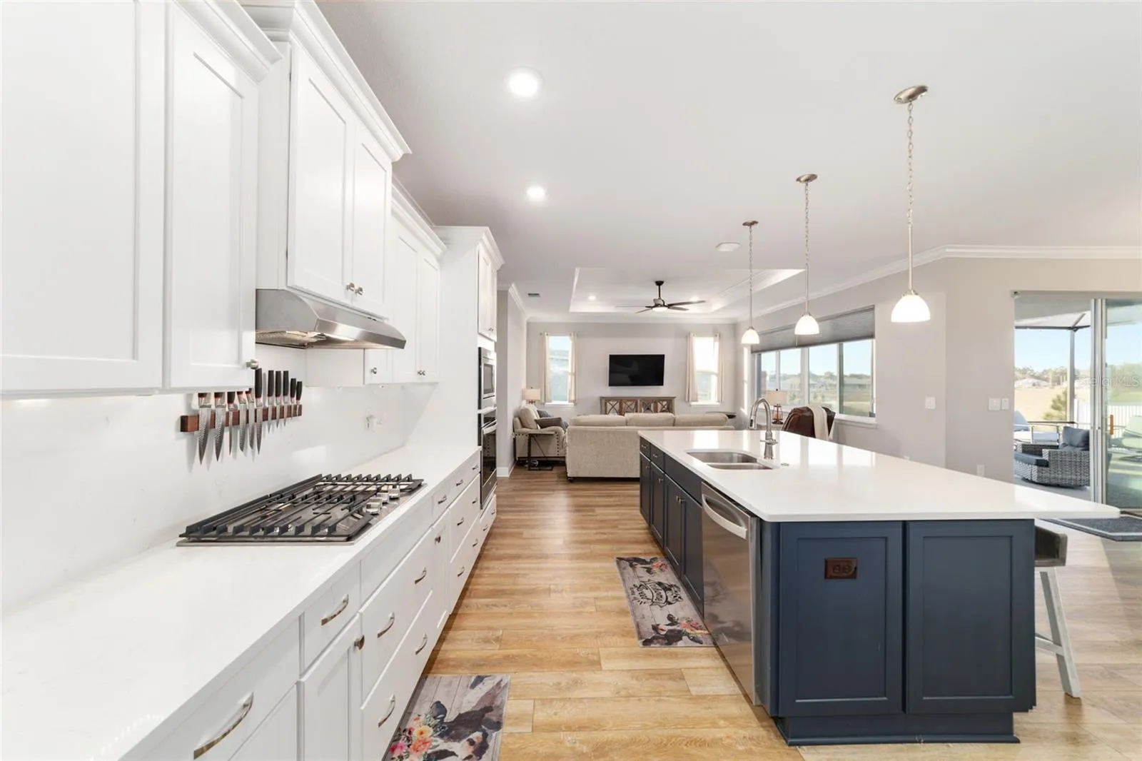 Matching quartz backsplash