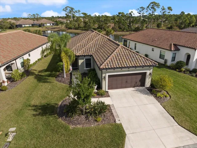 208 Brienza Loop