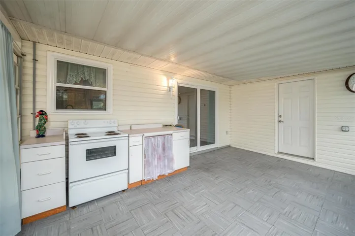 Rear Florida Room