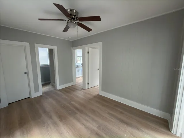 Living room unit 4