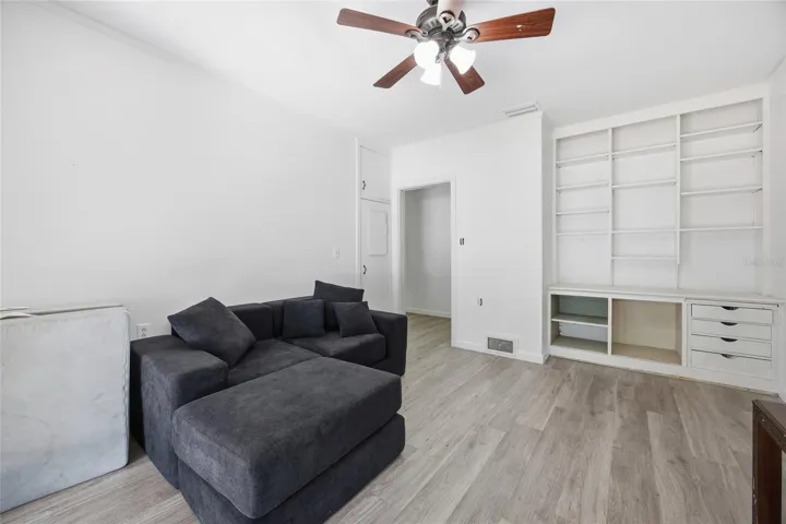 Family Room/ 2nd Bedroom