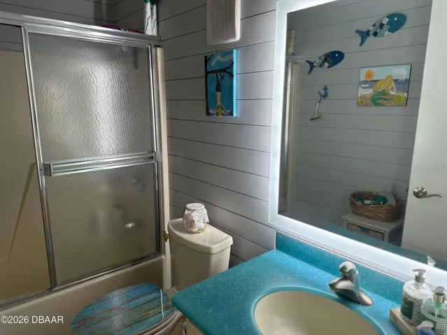 bathroom on 3rd floor for 2nd bedroom