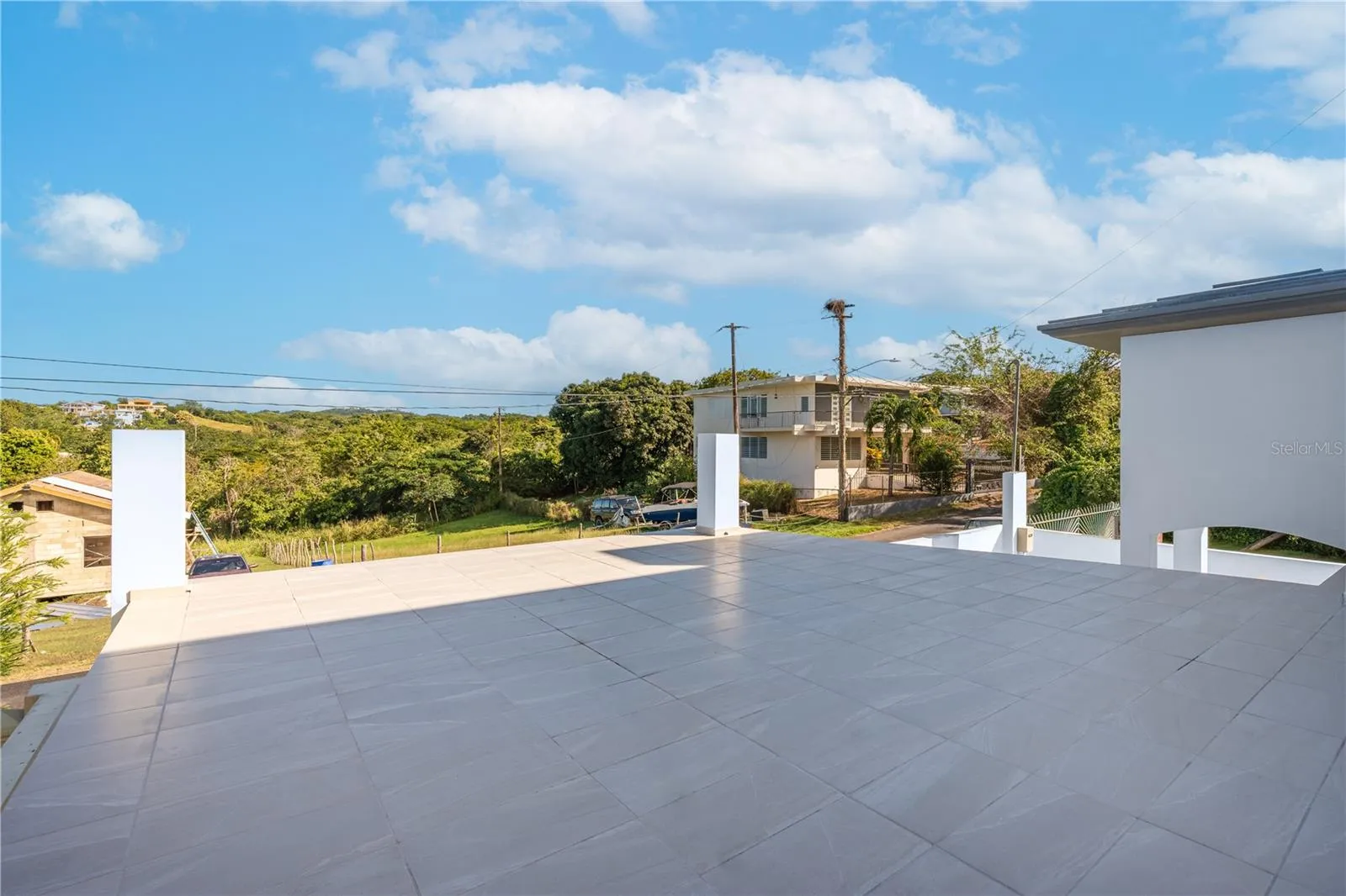 Terrace Open Concept Views