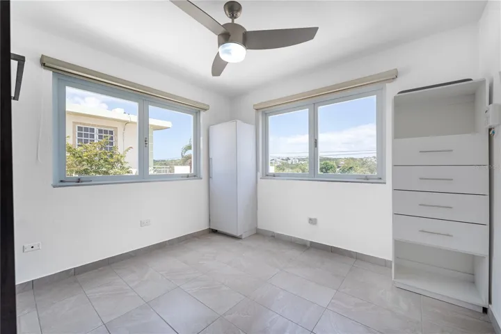Second Unit ( Second Level ) Room
