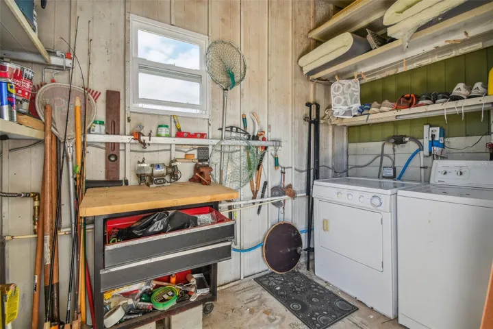 "MAN" SHED W WASHER & DRYER