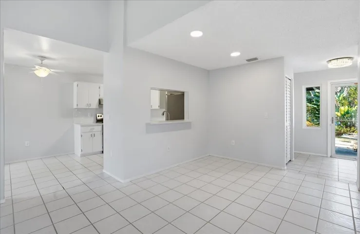 Dining Room, Kitchen.