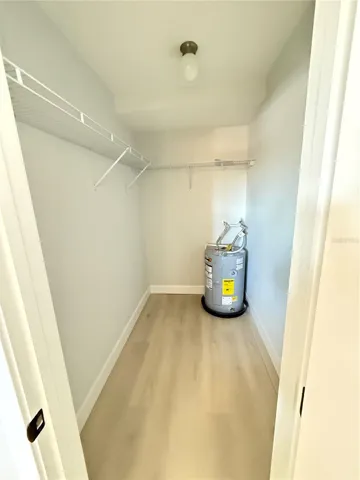 Walk in closet