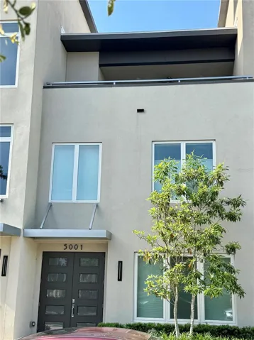 Rooftop Terrace with Elevator
