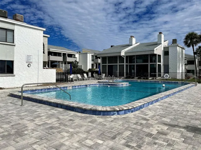 pool salt water