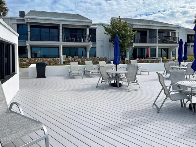 sundeck