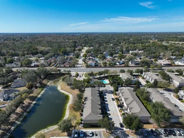 community on Dodd Rd