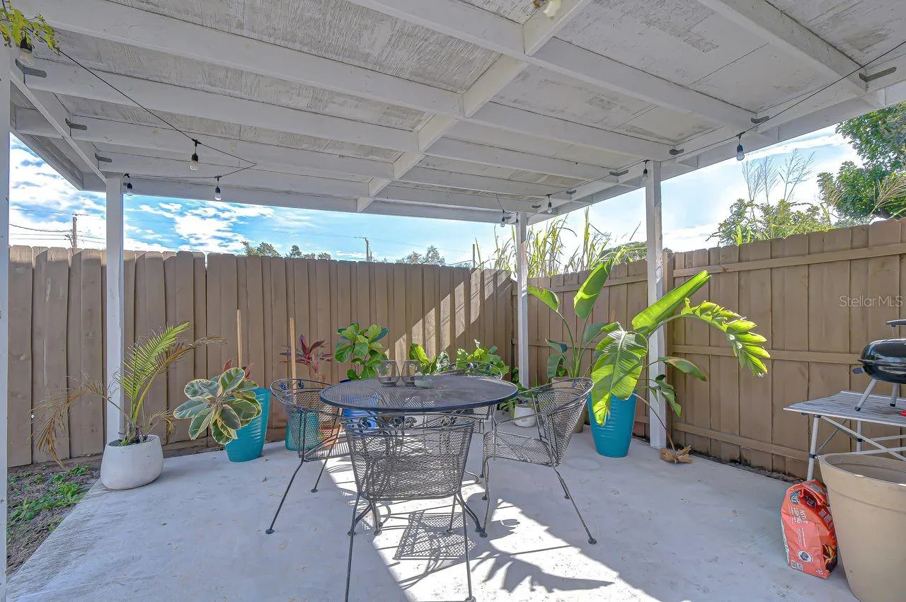 pergola area