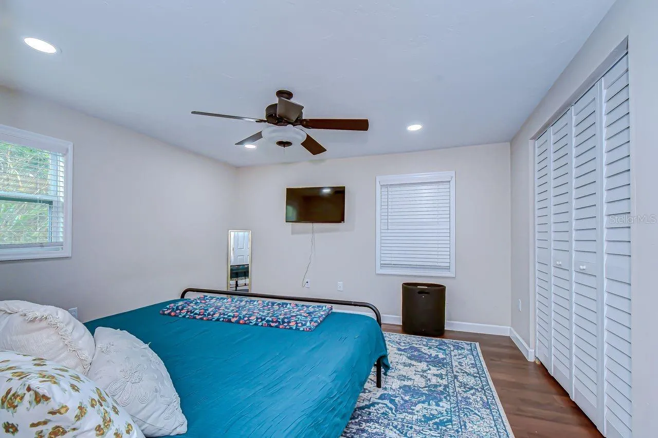 Large closet space in both bedrooms