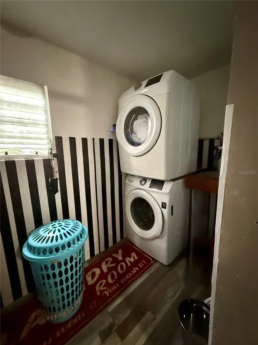Laundry apt 1
