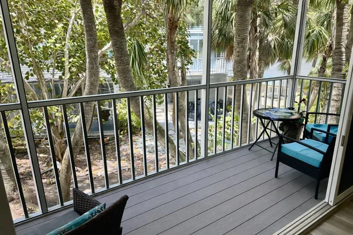 Screened in Porch