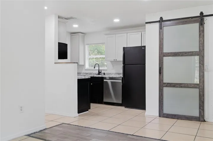 dining/kitchen
