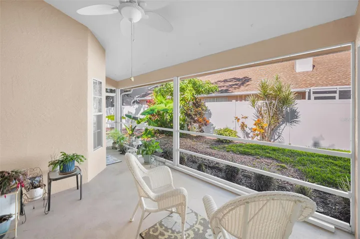 Screened in Lanai