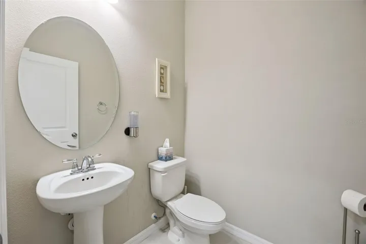 1/2 Bath Downstairs