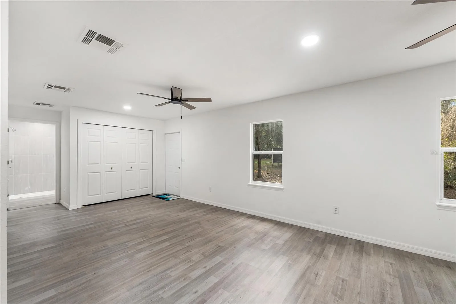 Looking toward entrance from kitchen