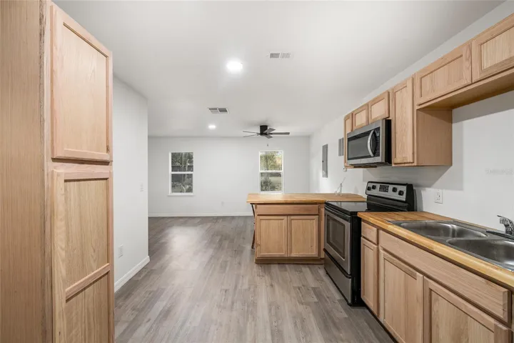 Full Kitchen view