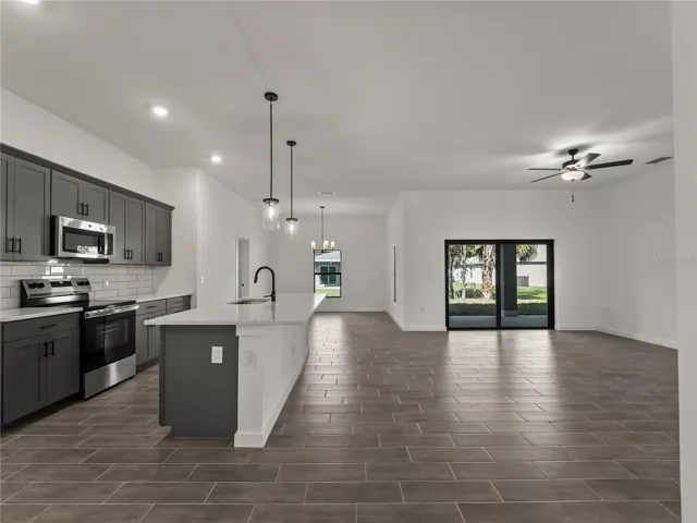 Kitchen/Living Room