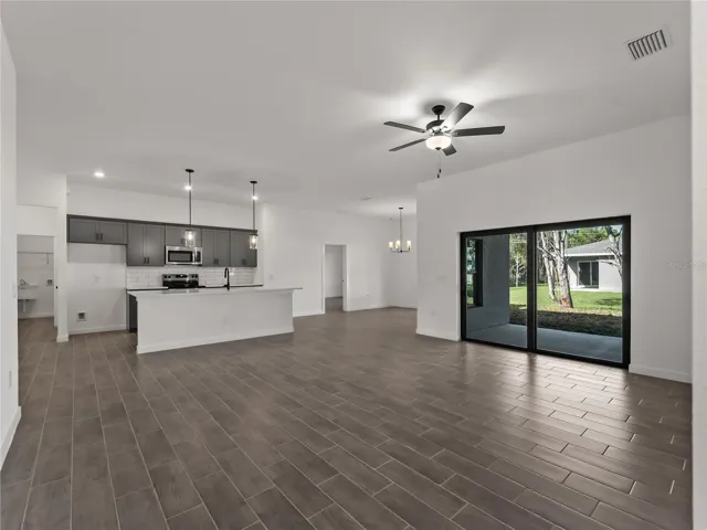 Kitchen/Living Room