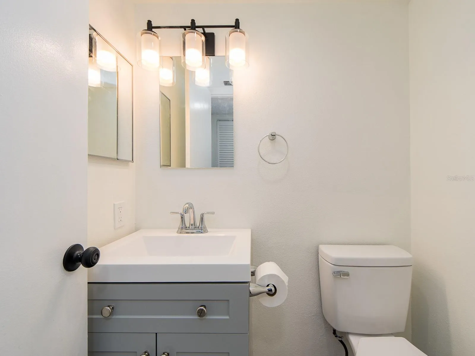 Powder room