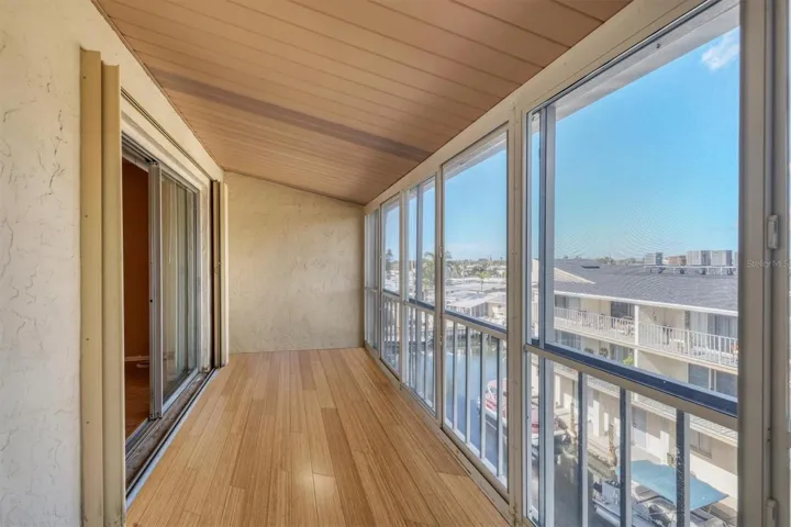 Lanai (Virtual Staged Floors)