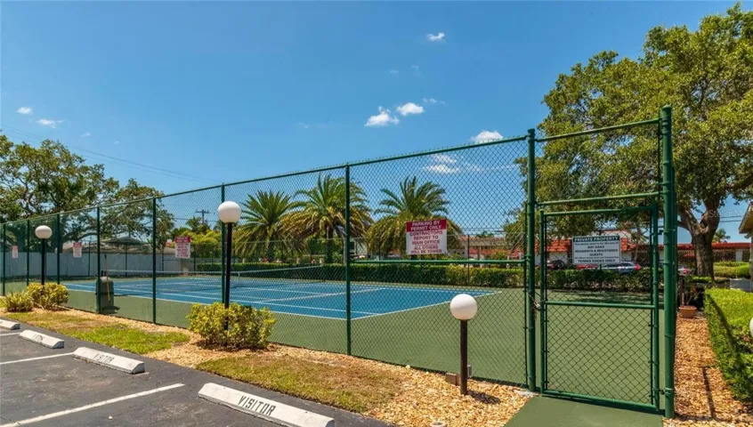 Tennis/Pickleball Courts
