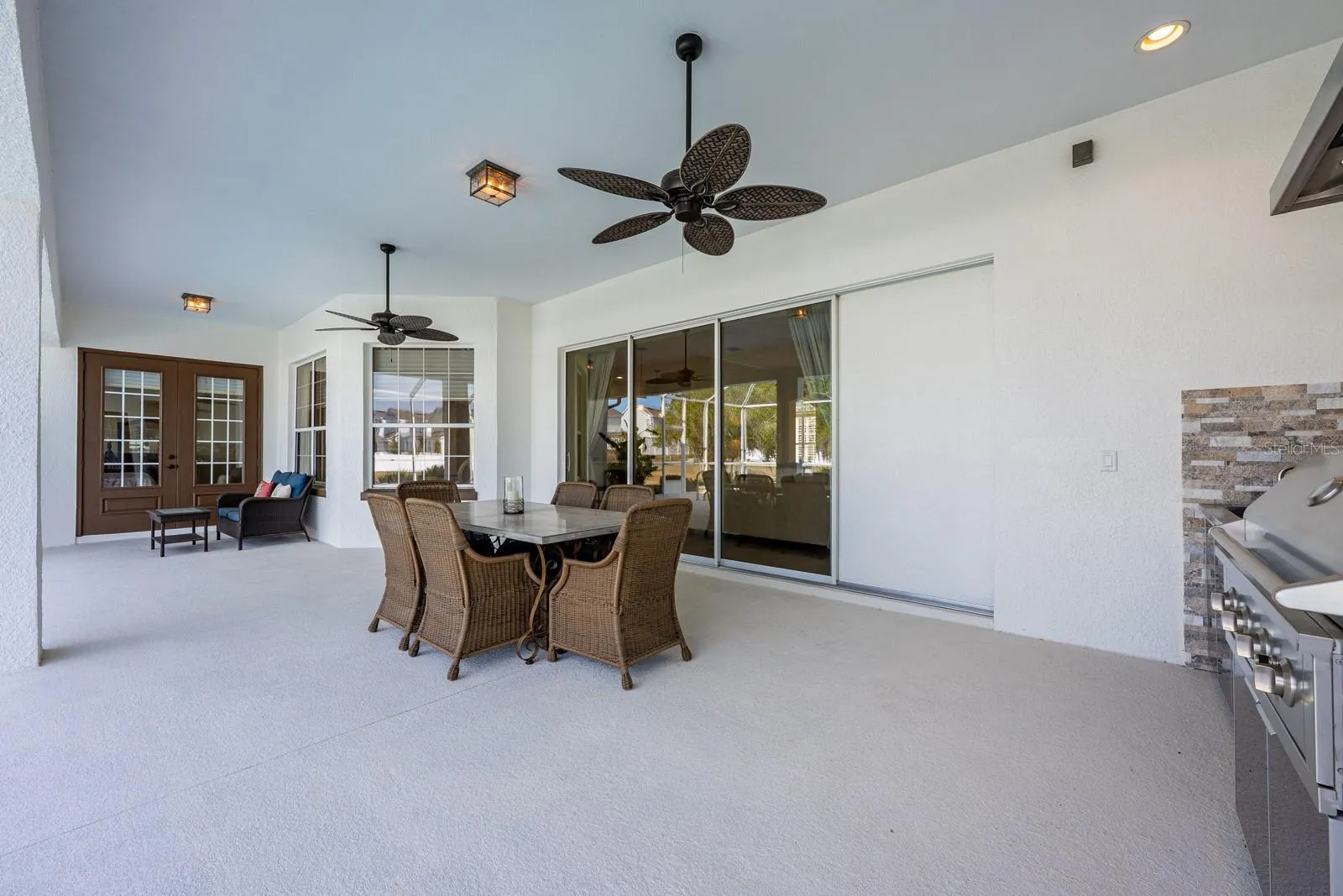 Covered Lanai.