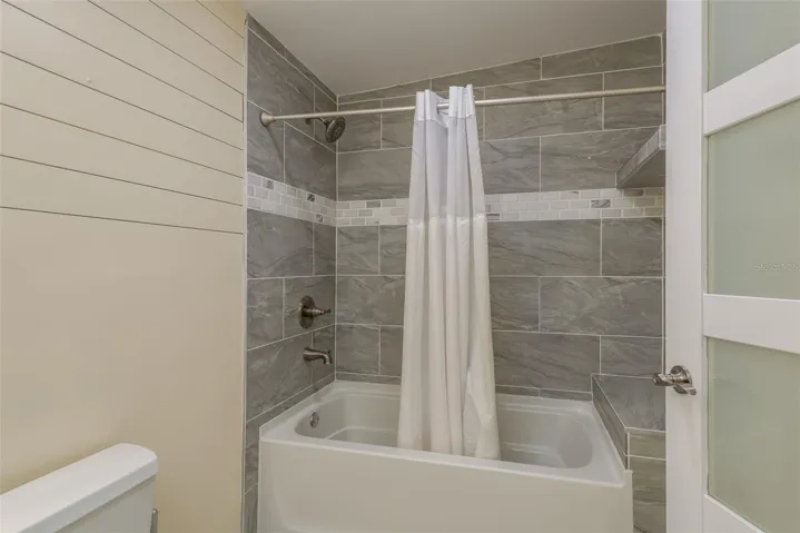 Upstairs Bathroom 5