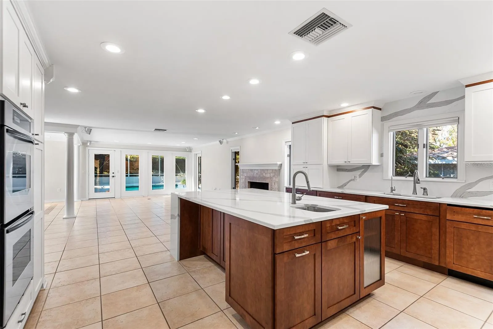 1249 Lake Point Dr, Lakeland, Florida 33813 — photo 20