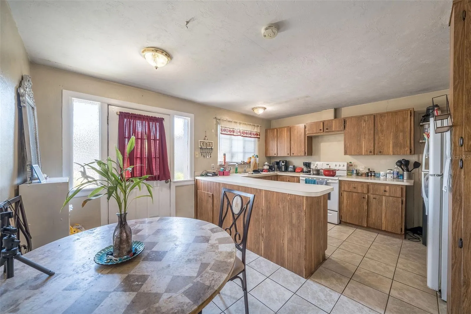 Unit 710 Dining/Kitchen