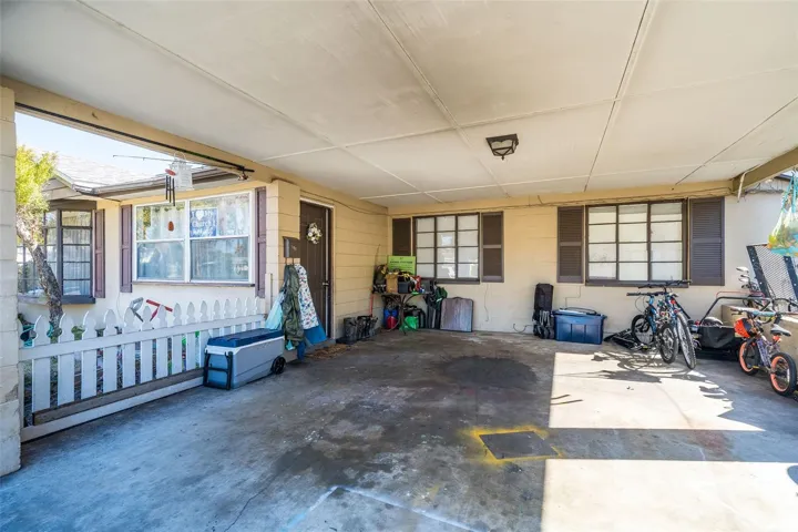 708 Carport