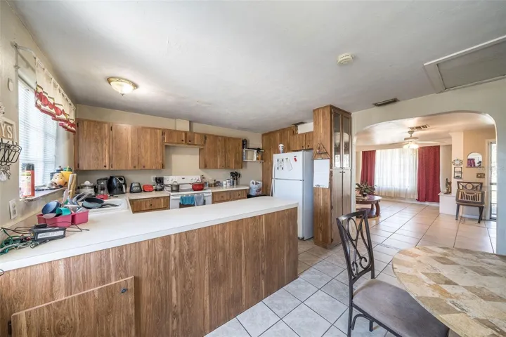 710 Dining/Kitchen