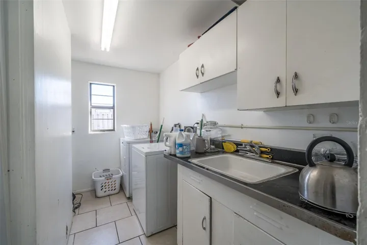 708 Laundry Room