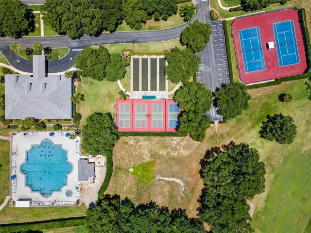 The Manor Amenities