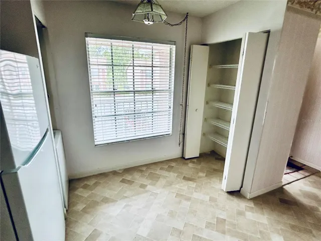 Kitchen & Pantry