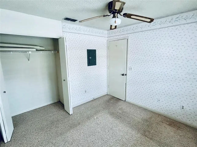 Guest bedroom