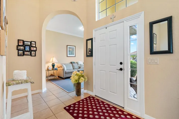Foyer.