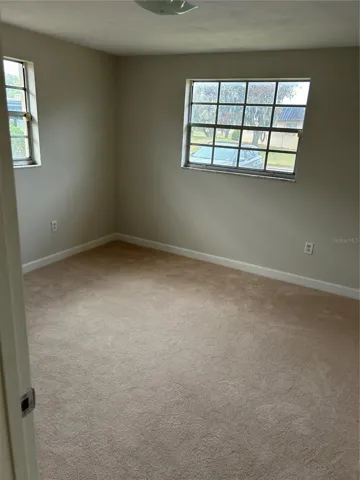 Primary with 2 windows