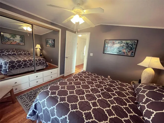 SECONF BEDROOM