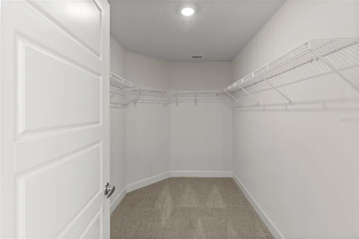 MASTER CLOSET