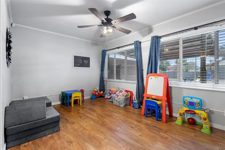 Family room off Dinning Room
